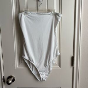 Fashion nova strapless bodysuit